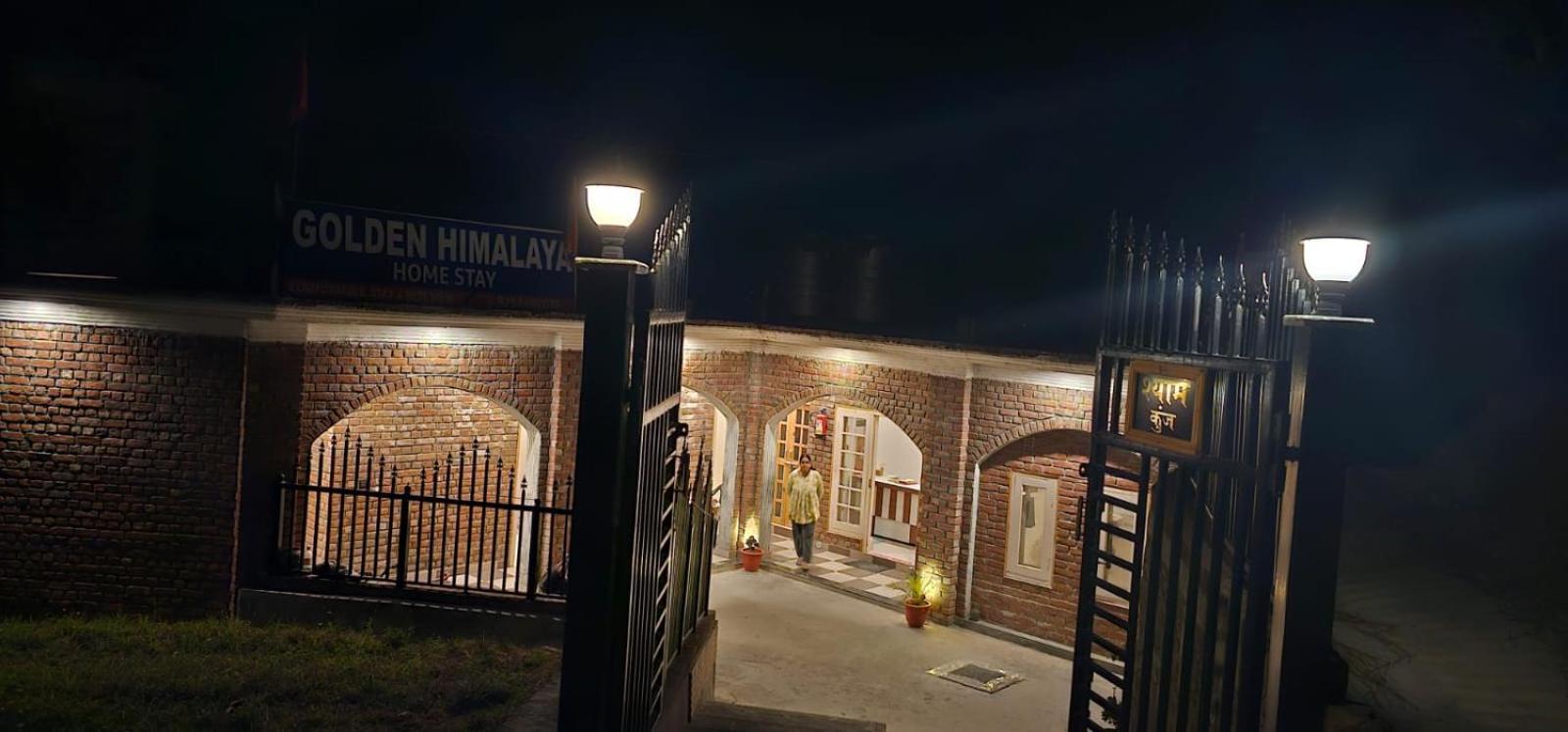 Golden Himalaya Homestay Kausani Dış mekan fotoğraf